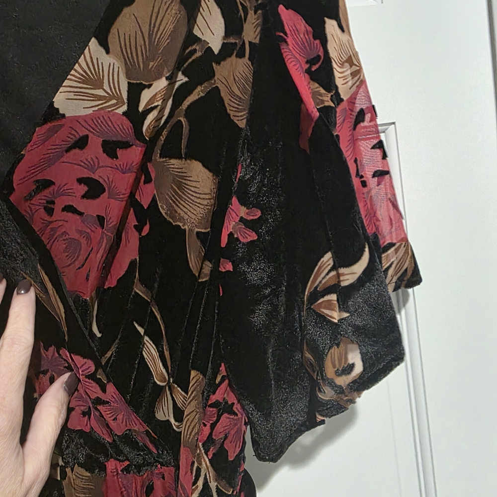 Floral Black and Pink Maxi Dress - Picture 2 of 2